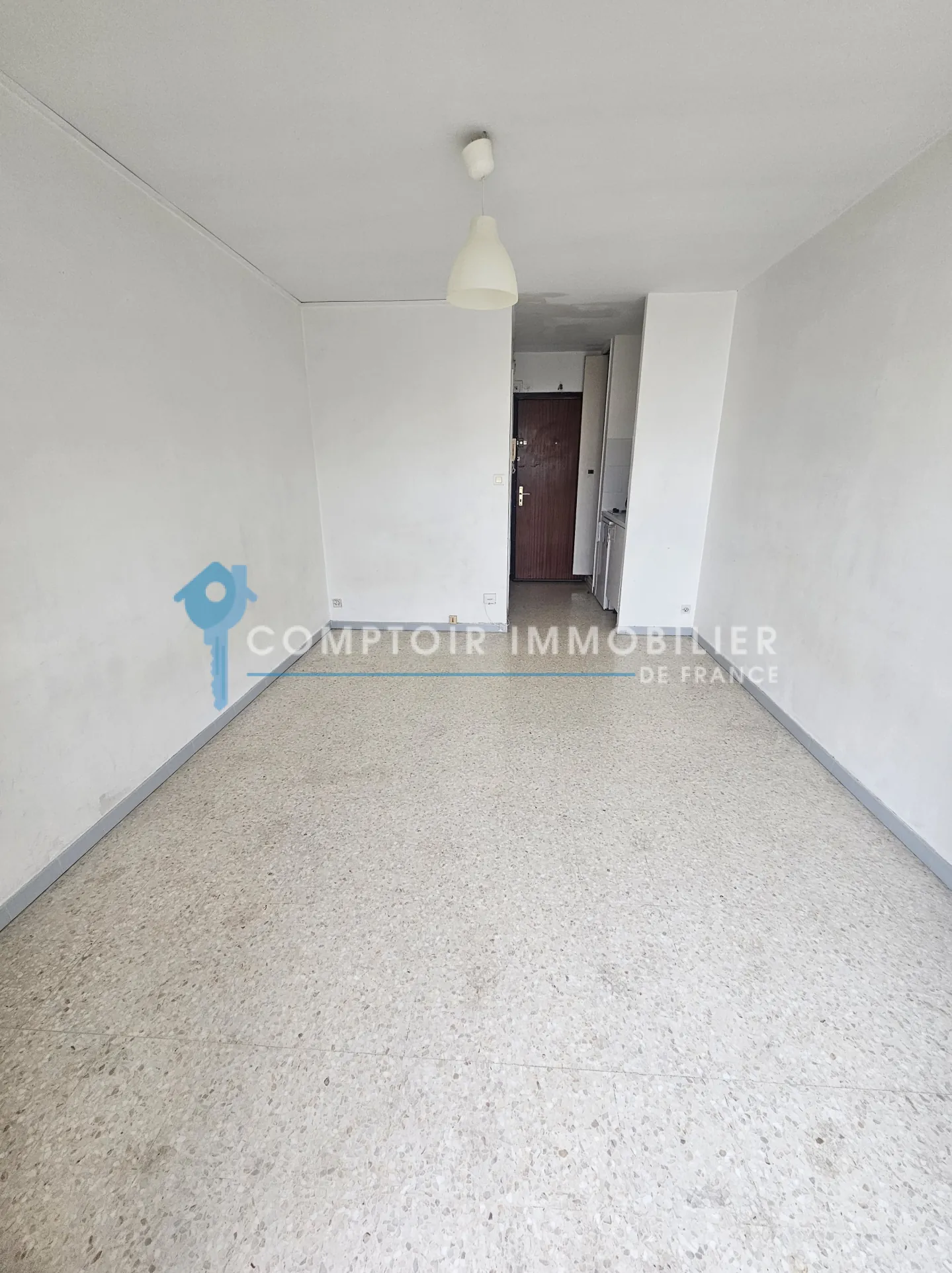 Studio lumineux de 18 m² avec terrasse et parking à Montpellier 