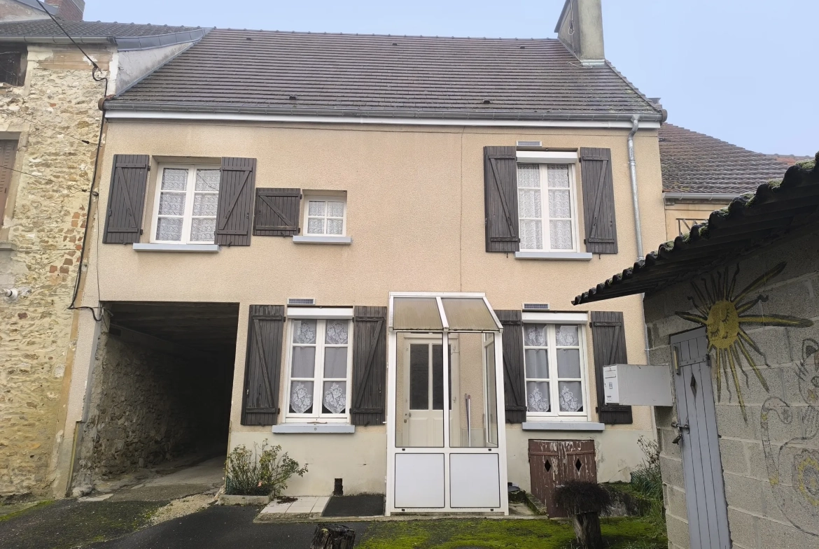 Maison de village de 98 m² à Mont st Pere avec garage et jardin 