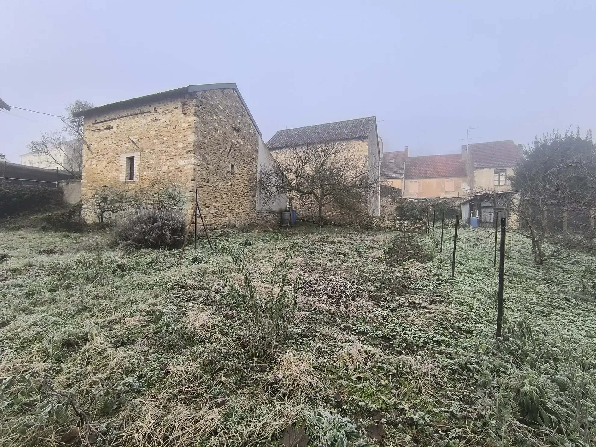 Maison de village de 98 m² à Mont st Pere avec garage et jardin 