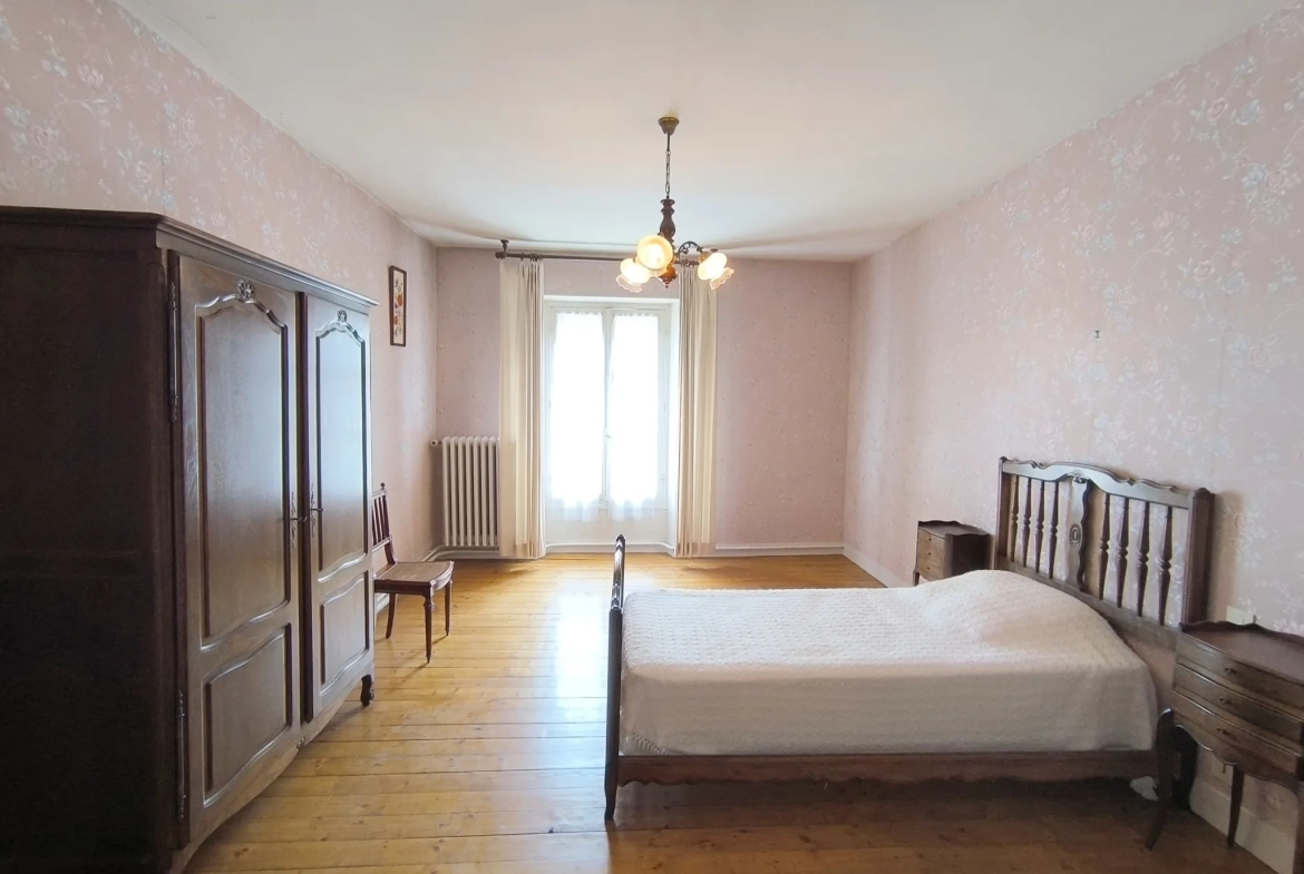 Maison de village de 98 m² à Mont st Pere avec garage et jardin 