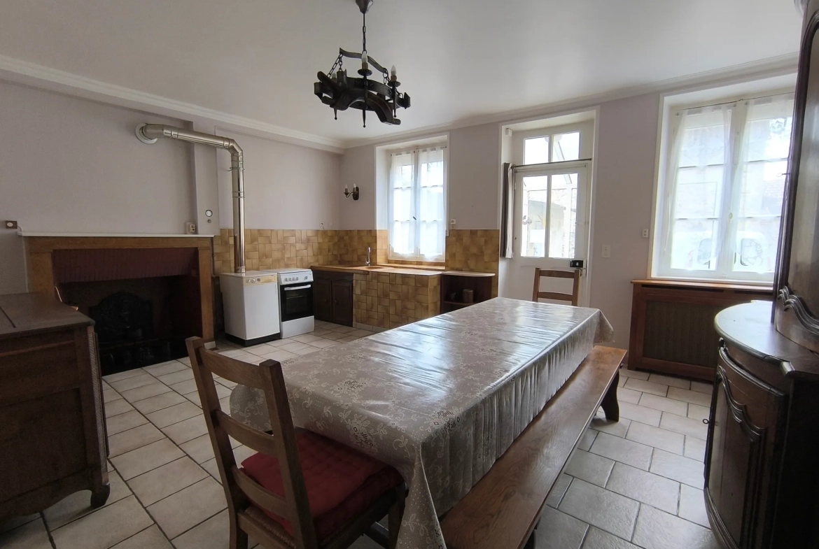 Maison de village de 98 m² à Mont st Pere avec garage et jardin 