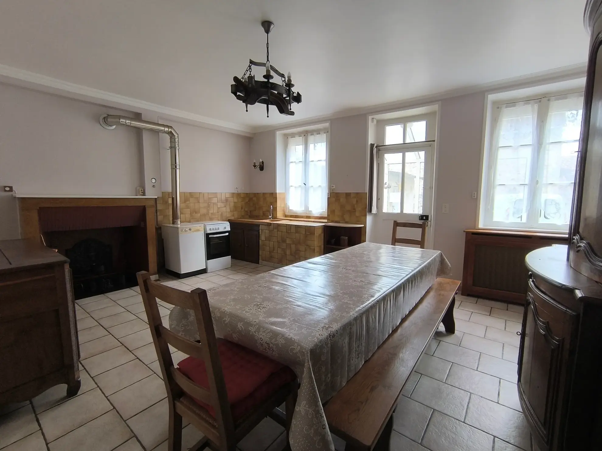 Maison de village de 98 m² à Mont st Pere avec garage et jardin 
