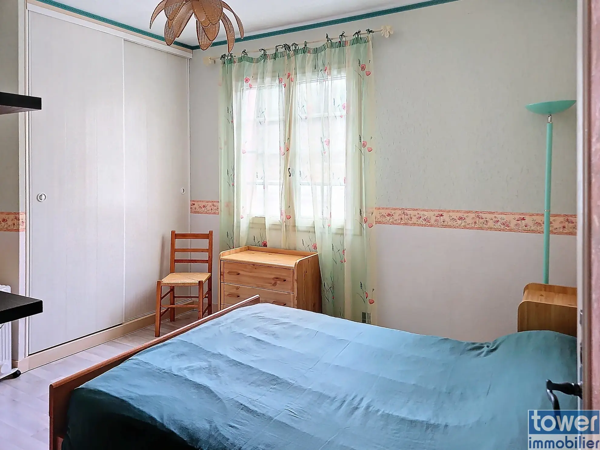 Maison familiale avec piscine à Nersac – 134 m², terrain 2640 m², confort optimal 