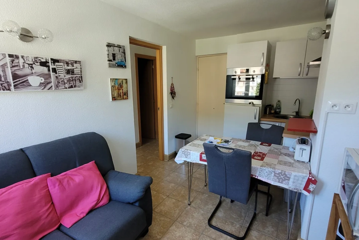 Appartement meublé avec stationnement privé à Amélie-les-Bains 