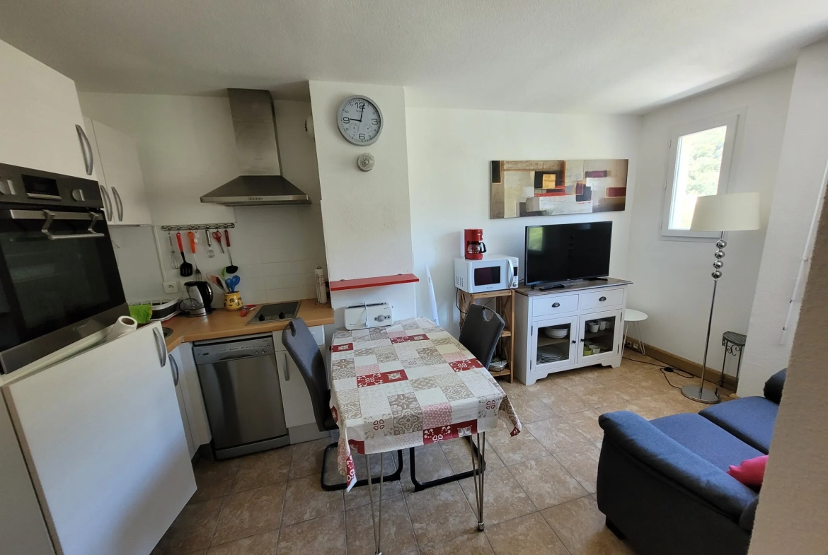Appartement meublé avec stationnement privé à Amélie-les-Bains 
