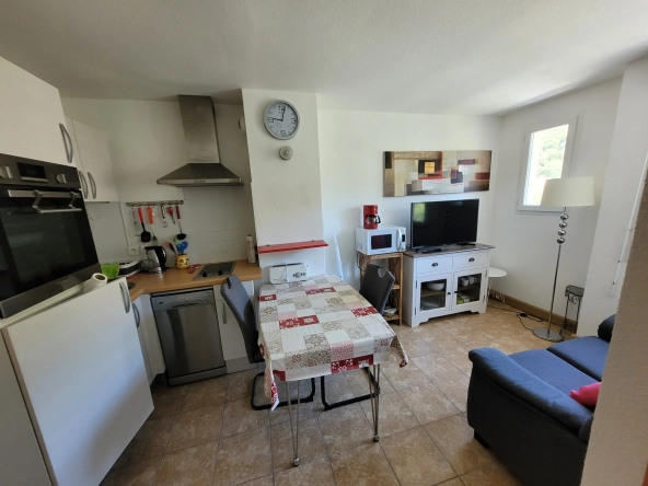 Appartement meublé avec stationnement privé à Amélie-les-Bains