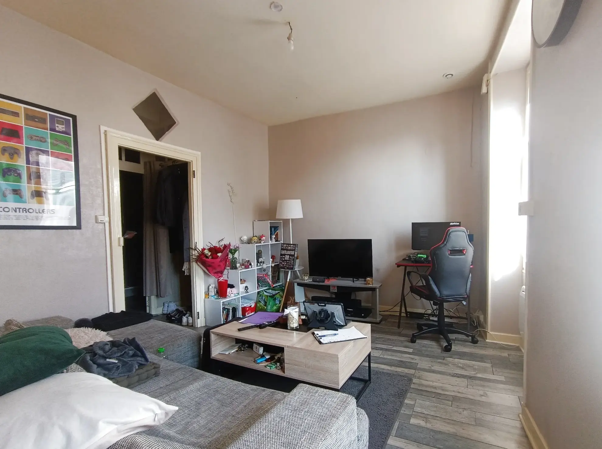 Immeuble à vendre de 99,8 m² à Ruffec, parfait pour investisseur 