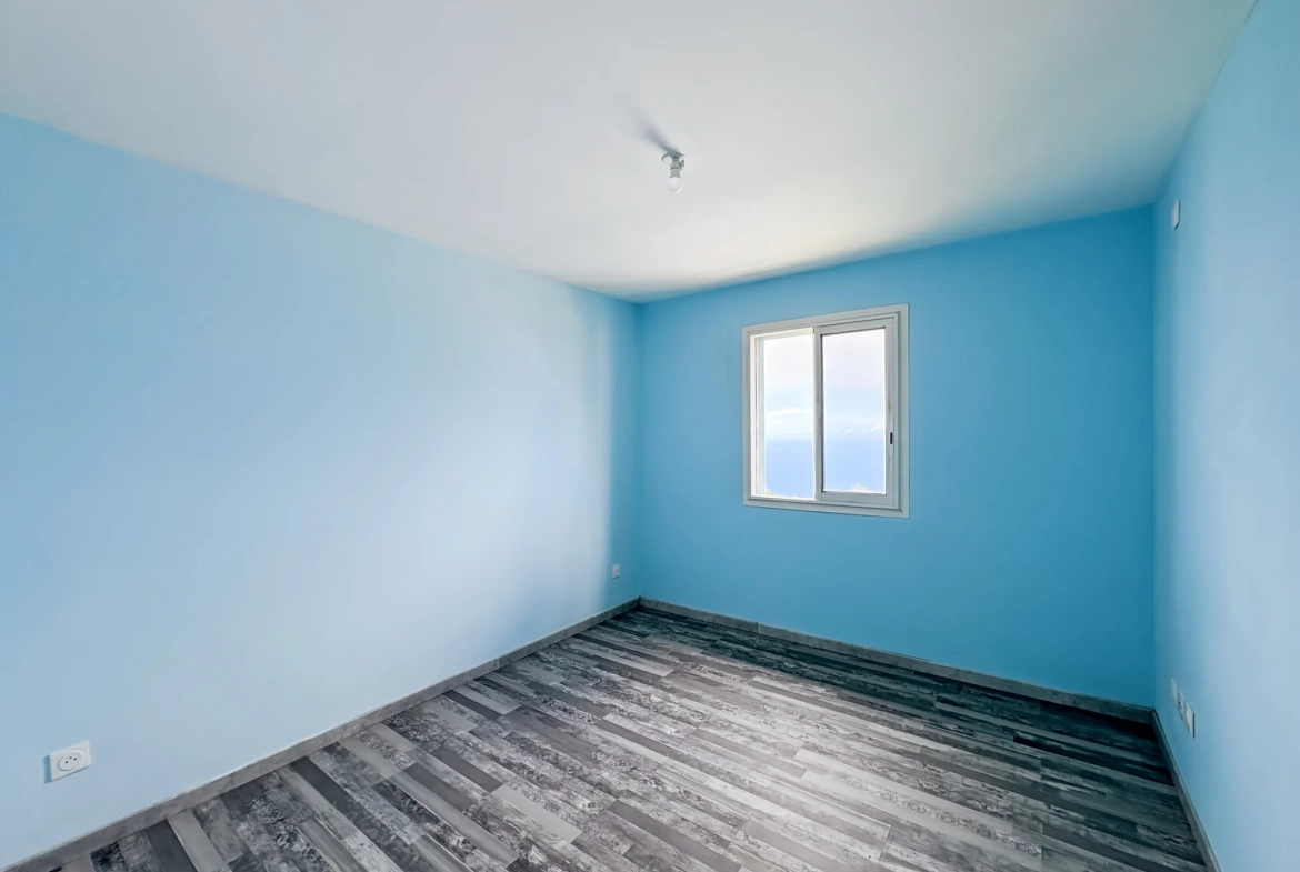Maison T4 lumineuse avec vue à Trois-Bassins Les Hauts – 90 m² 