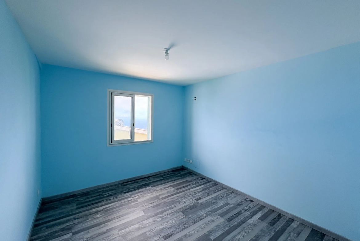 Maison T4 lumineuse avec vue à Trois-Bassins Les Hauts – 90 m² 