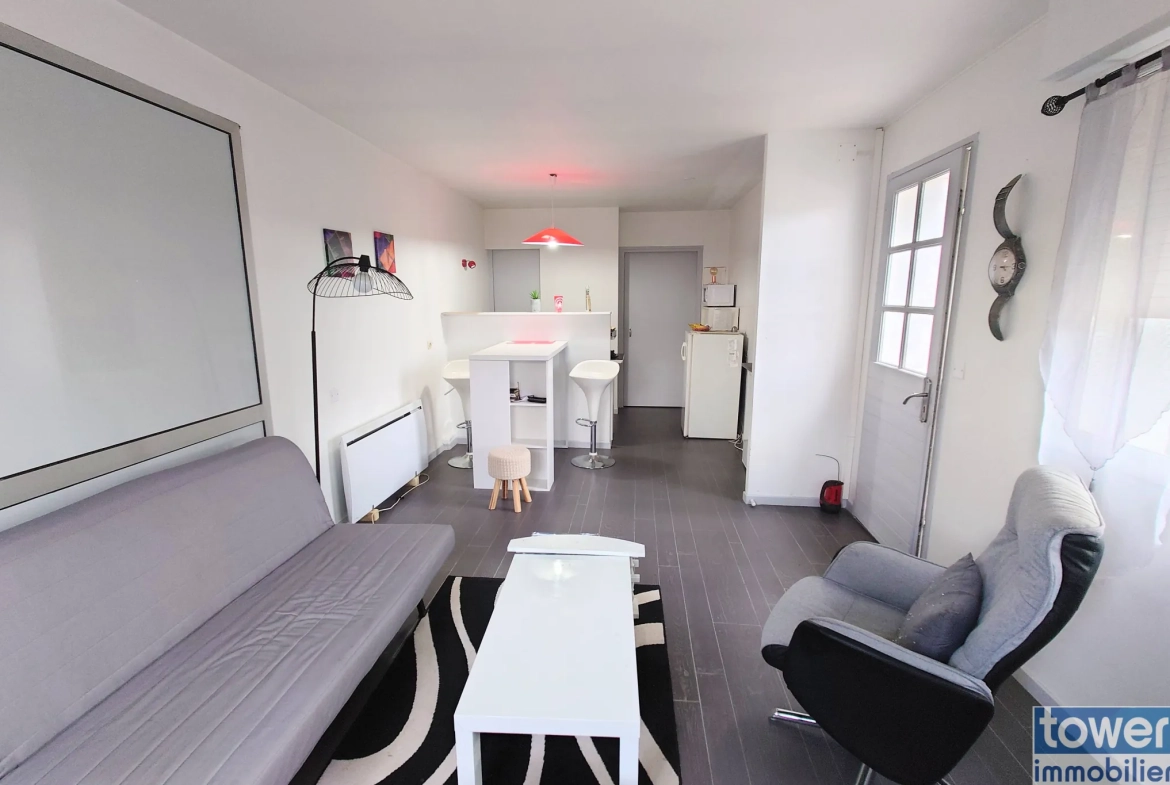 Charmante maison de 220 m² avec piscine et grand terrain à Villefranche-de-Rouergue 