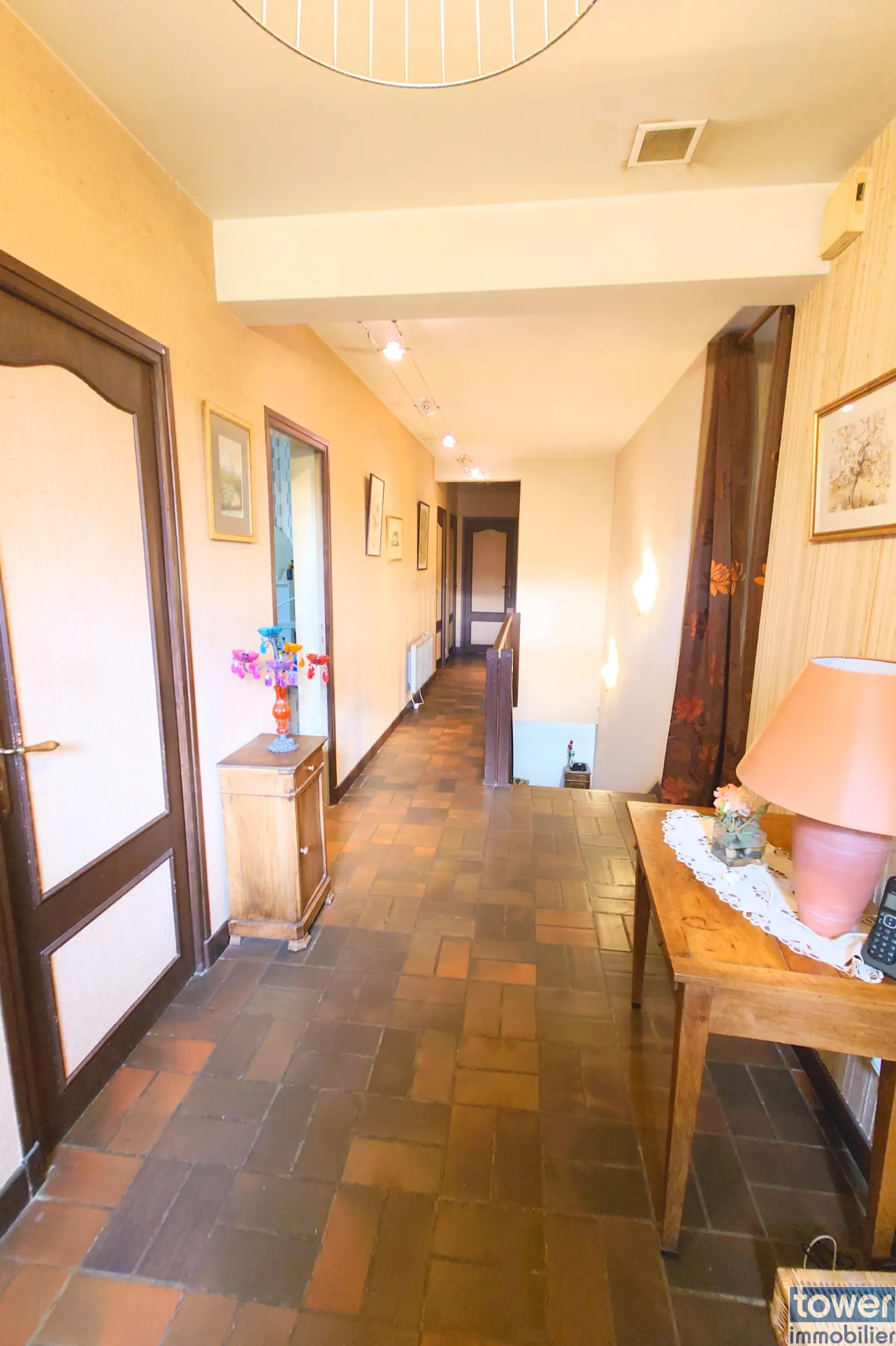 Charmante maison de 220 m² avec piscine et grand terrain à Villefranche-de-Rouergue 