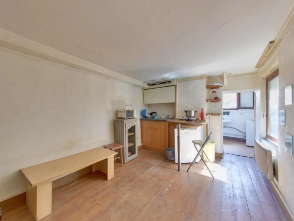 Studio à rénover en plein centre de Grenoble, idéal investisseur ou primo-accédant