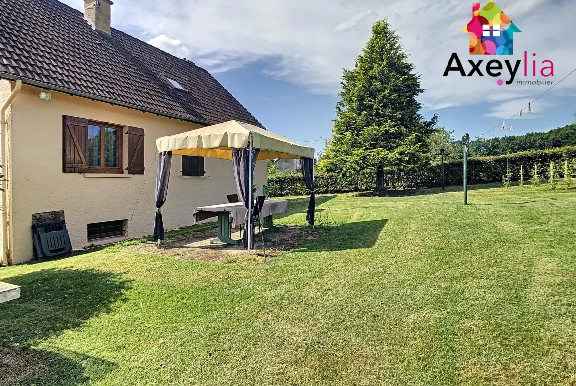 Maison familiale de 140 m² à Saint Agnan avec terrain arboré 