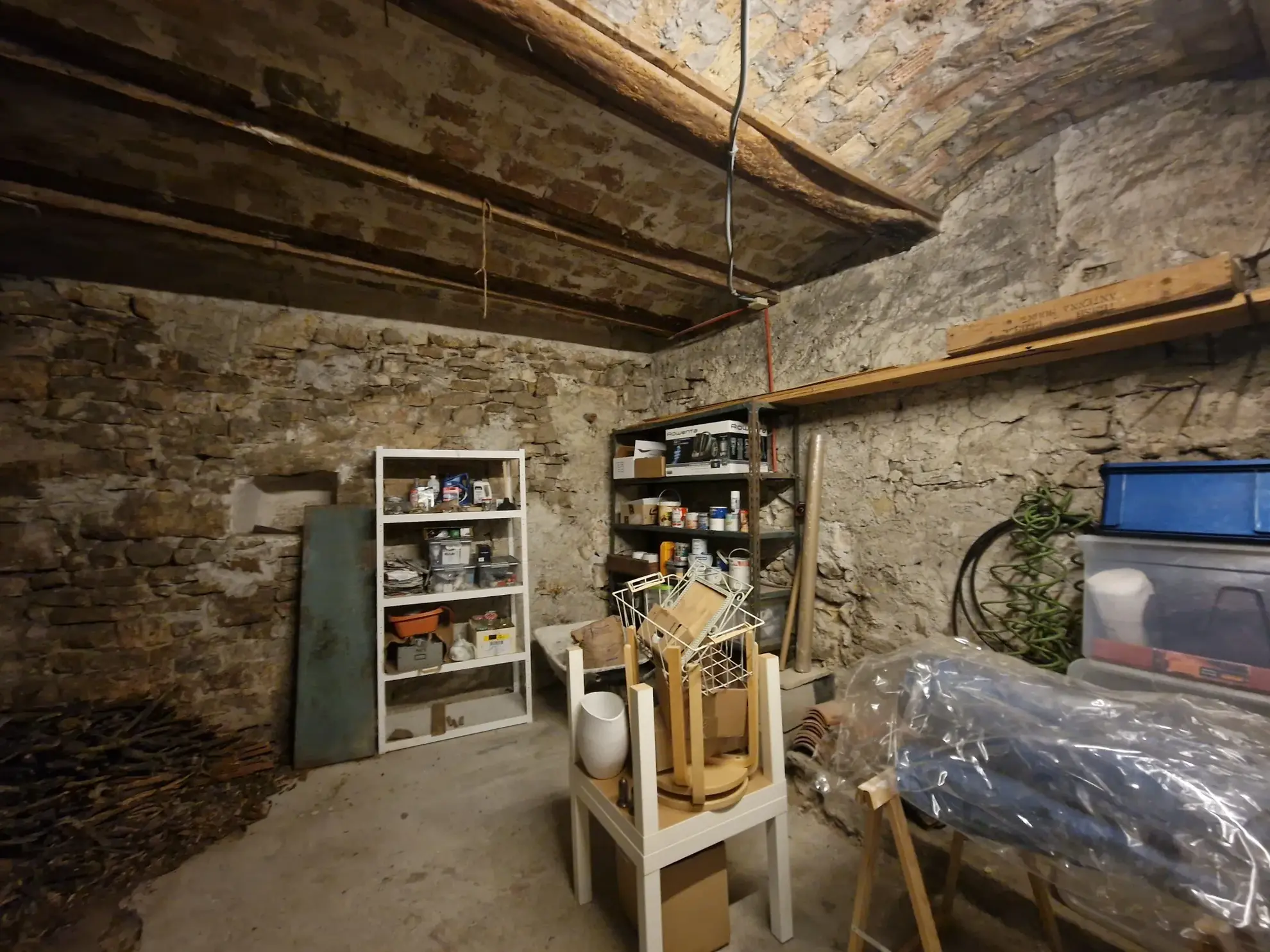 Maison en pierre à vendre à Lecques - 125 m² avec 4 chambres 