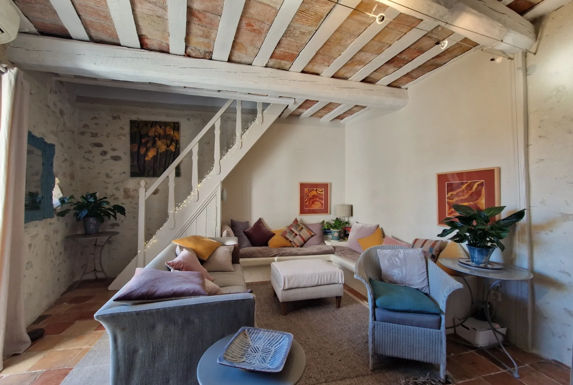 Maison en pierre à vendre à Lecques - 125 m² avec 4 chambres 