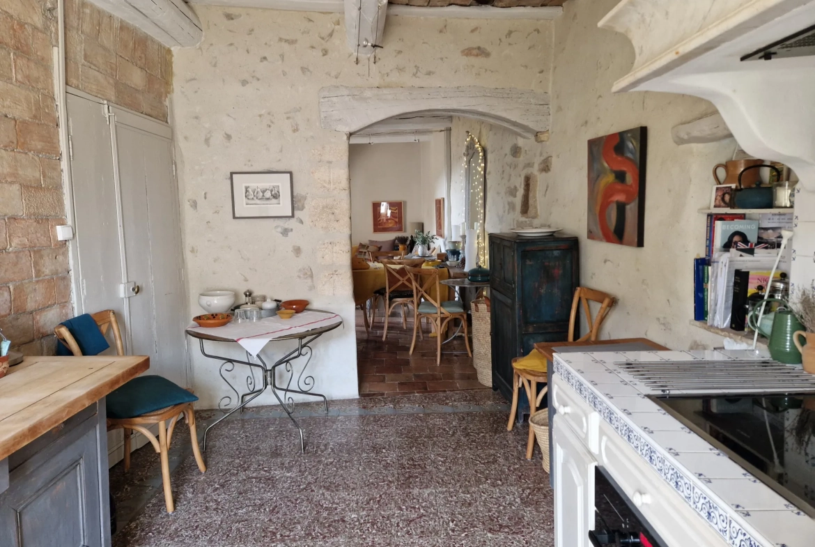 Maison en pierre à vendre à Lecques - 125 m² avec 4 chambres 