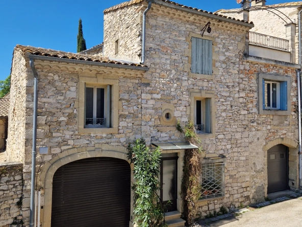 Maison en pierre à vendre à Lecques - 125 m² avec 4 chambres