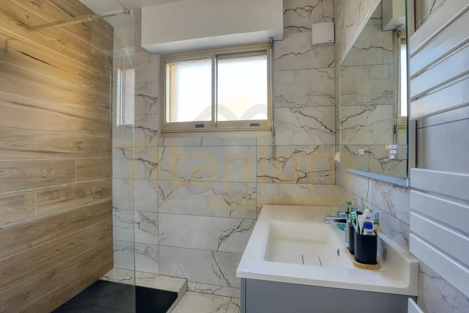 Maison 5 pièces rénovée en 2022 avec grand séjour et jardin à Saint-Clair-sur-Epte 