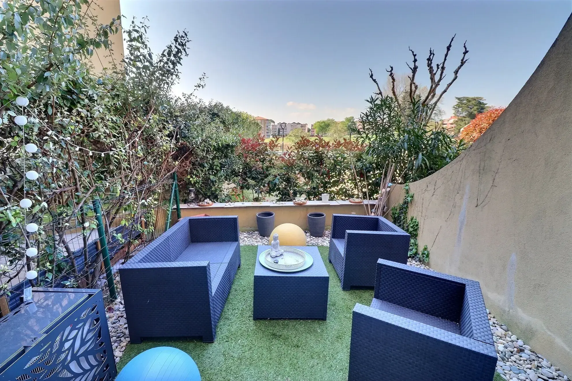Appartement T1 avec jardin et vue sur l’eau à Lattes Port Ariane 