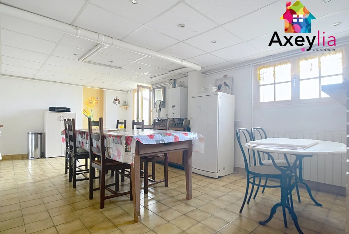 Maison rénovée avec 2 chambres, jardin et garage au Coteau 