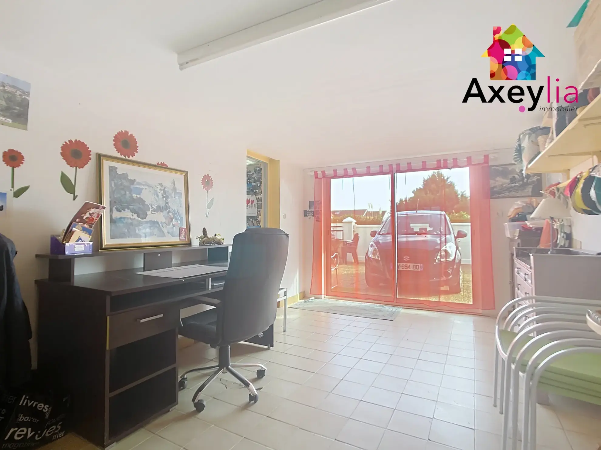 Maison rénovée avec 2 chambres, jardin et garage au Coteau 
