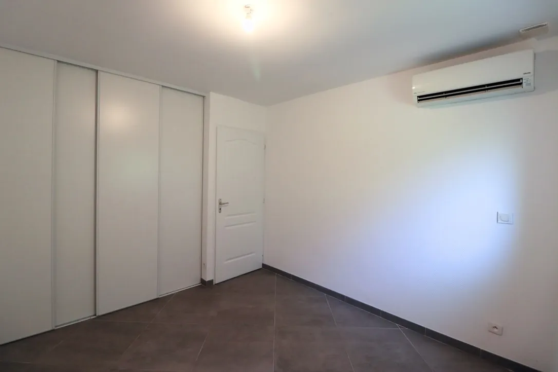 Appartement 4 pièces de 84 m² à Meschers-sur-Gironde, proche plages et centre-ville 