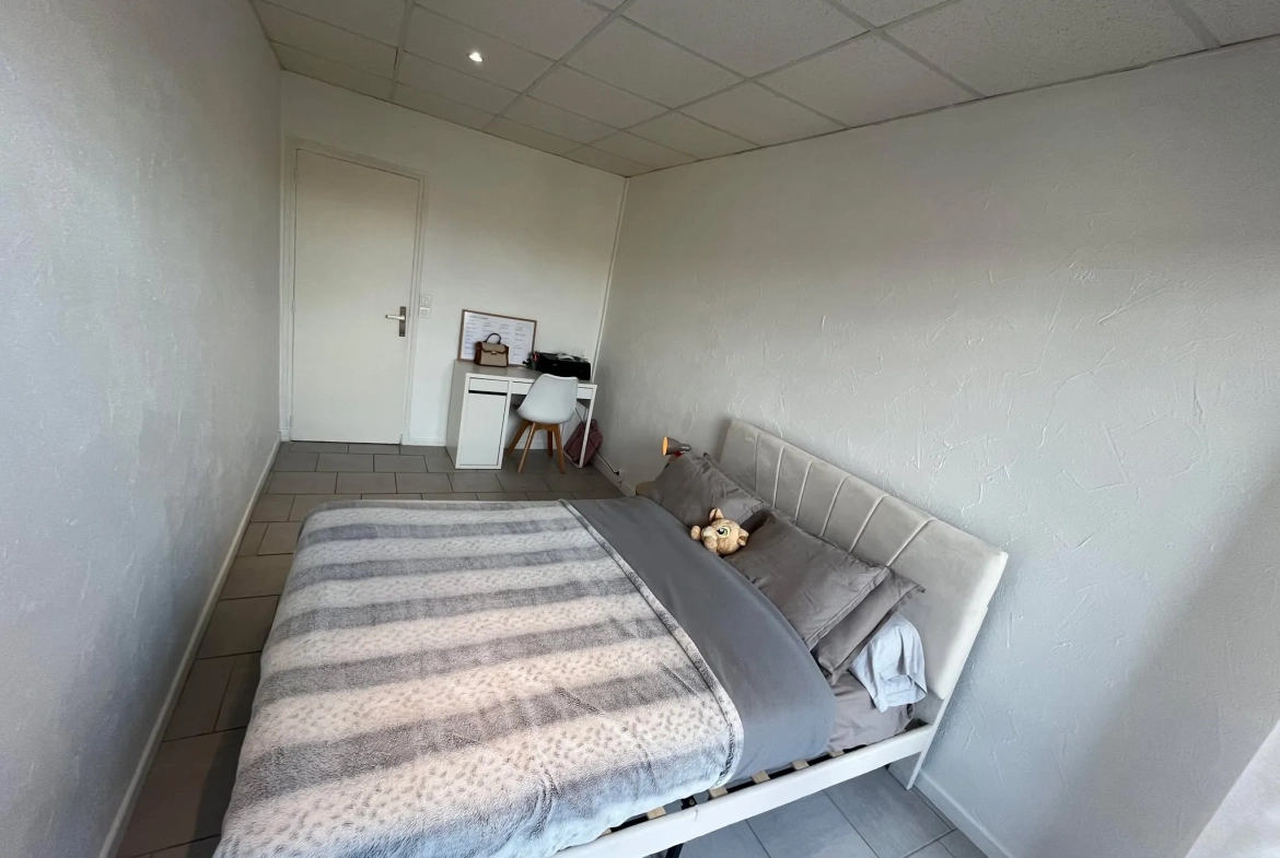 Appartement de 58 m2 à vendre à La Voulte-sur-Rhône avec balcon, cave et garage 