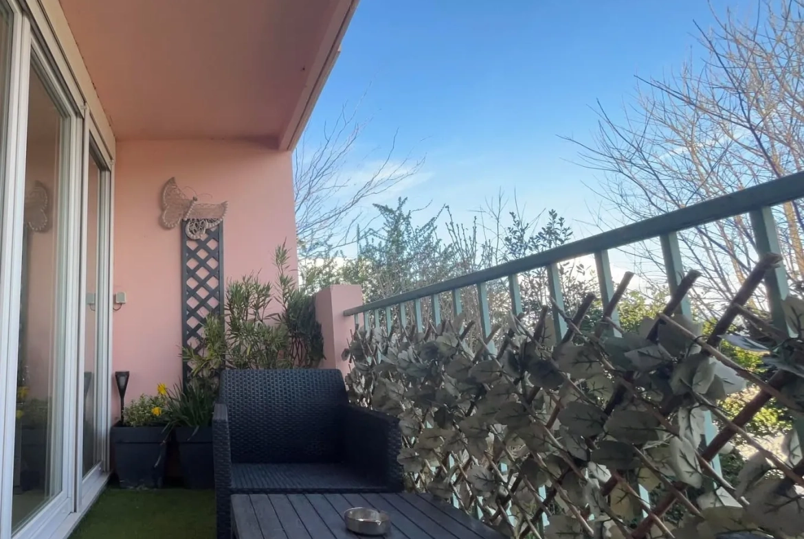 Appartement de 58 m2 à vendre à La Voulte-sur-Rhône avec balcon, cave et garage 