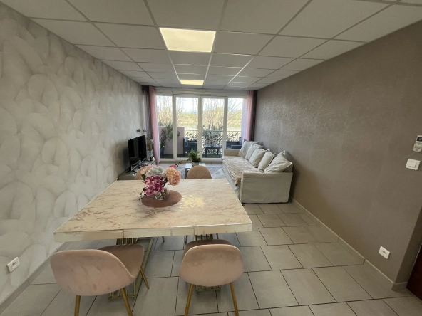 Appartement de 58 m2 à vendre à La Voulte-sur-Rhône avec balcon, cave et garage
