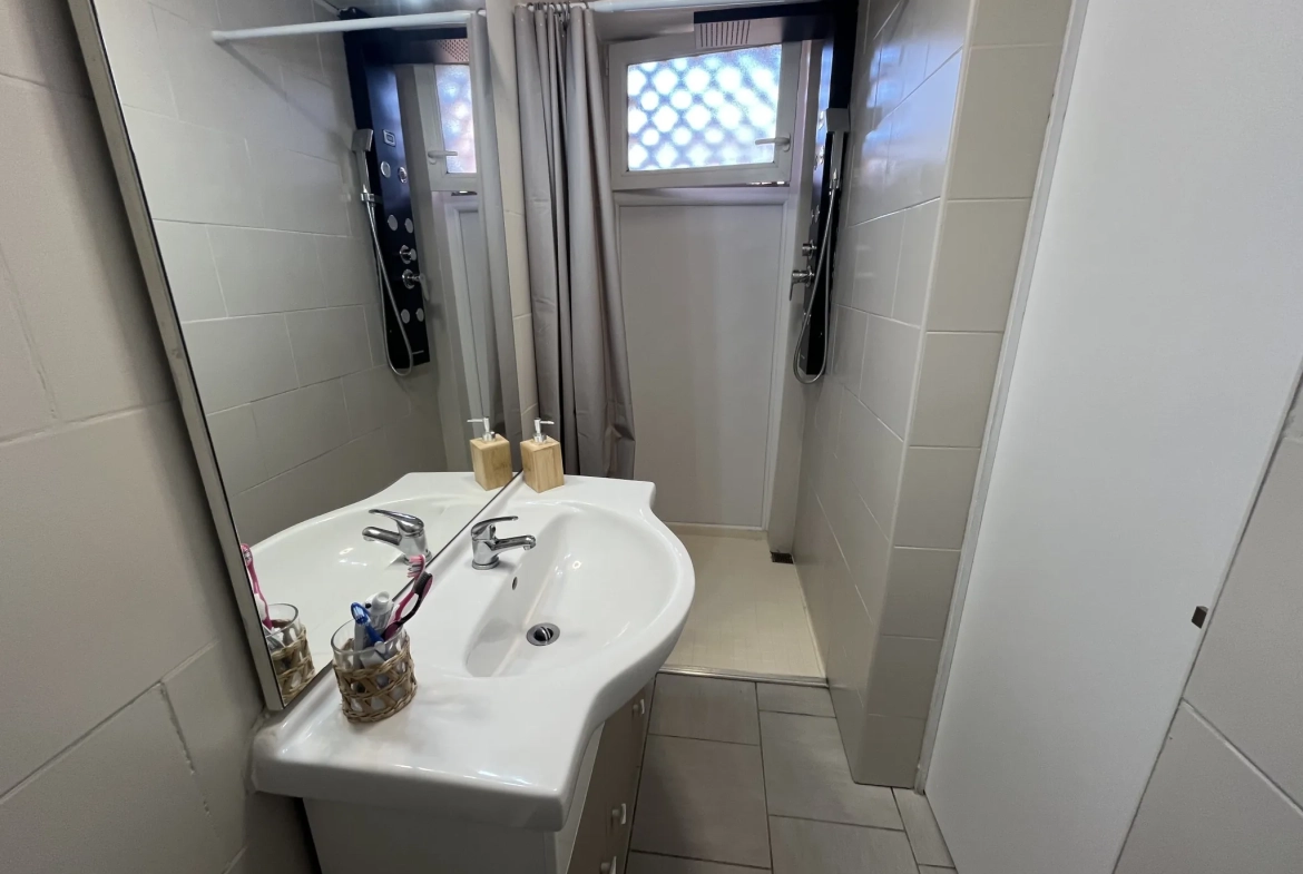 Appartement de 58 m2 à vendre à La Voulte-sur-Rhône avec balcon, cave et garage 