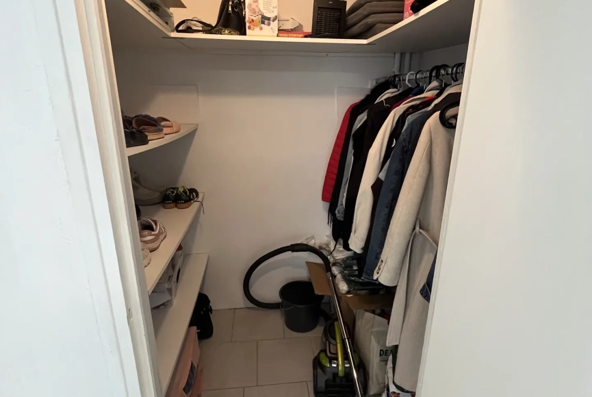 Appartement de 58 m2 à vendre à La Voulte-sur-Rhône avec balcon, cave et garage 