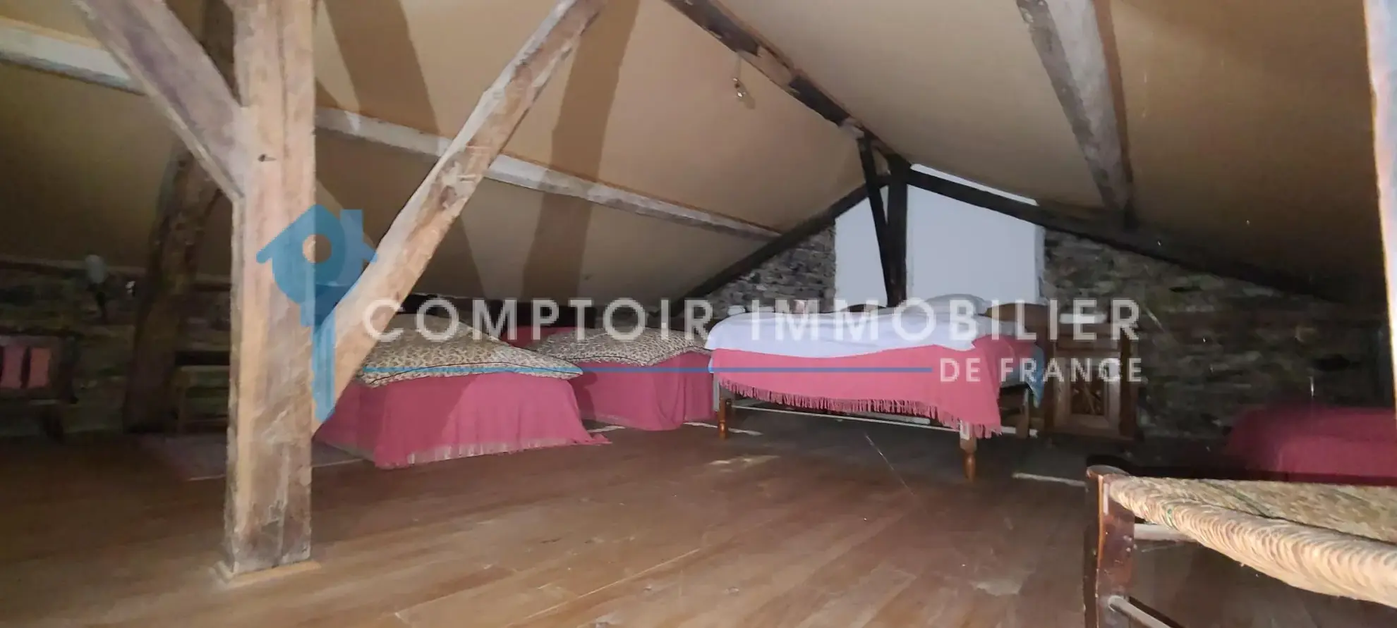 Maison de village à Ferrère (65370) – 70 m², vue montagne, à rénover 