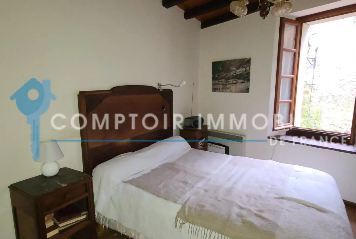 Maison de village à Ferrère (65370) – 70 m², vue montagne, à rénover 