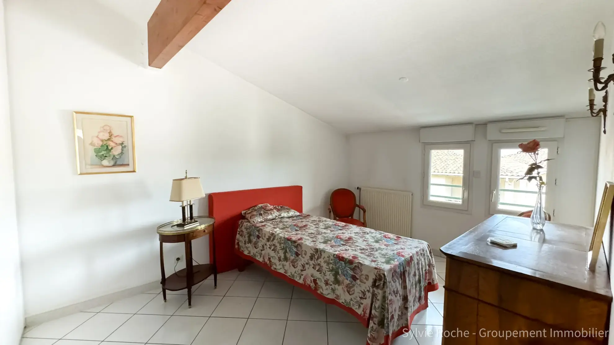 Appartement 4 pièces avec terrasse et parking à Orange 