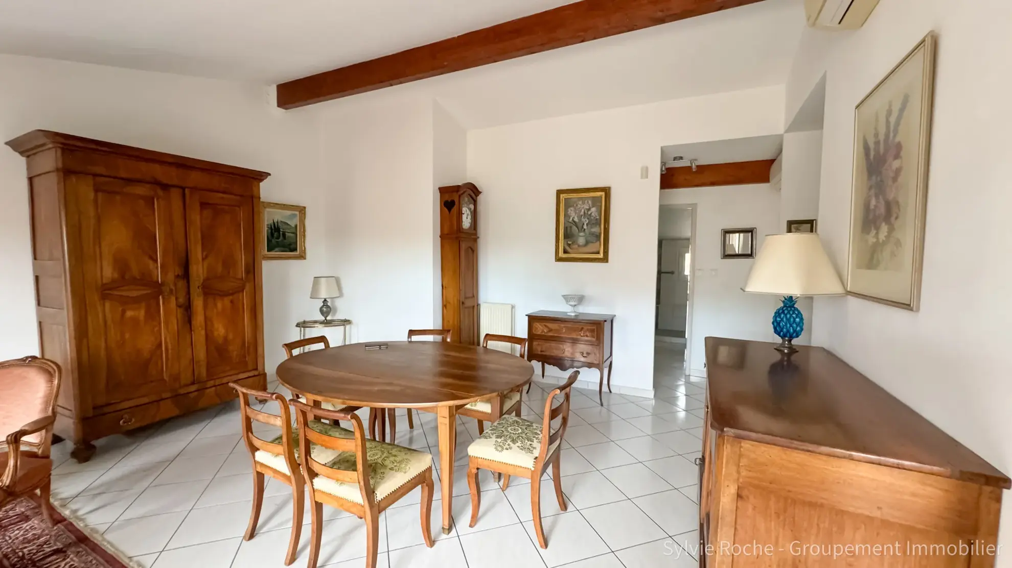 Appartement 4 pièces avec terrasse et parking à Orange 