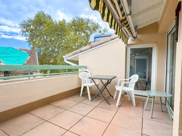 Appartement 4 pièces avec terrasse et parking à Orange 