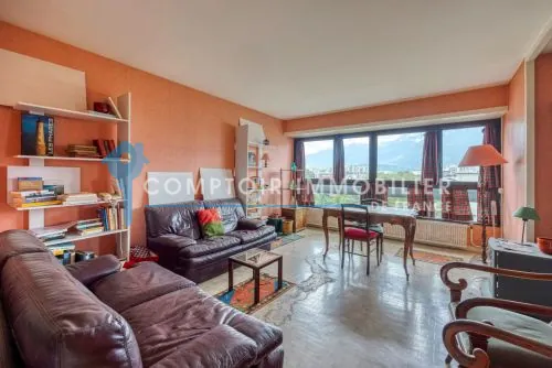Appartement T4 à vendre à Grenoble avec vue sur le Vercors – Dernier étage, 74 m² 