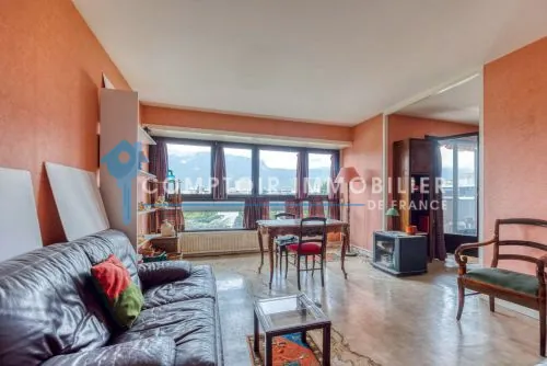 Appartement T4 à vendre à Grenoble avec vue sur le Vercors – Dernier étage, 74 m² 