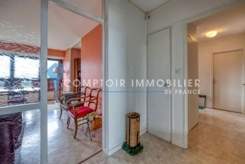 Appartement T4 à vendre à Grenoble avec vue sur le Vercors – Dernier étage, 74 m² 