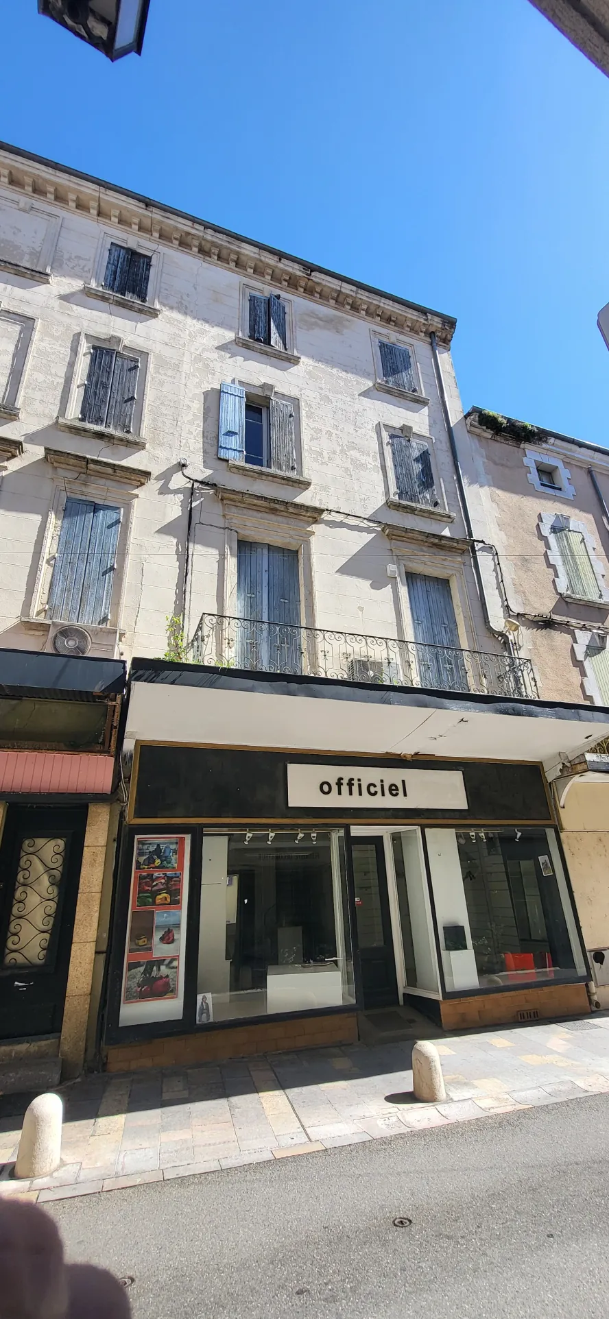 Immeuble à rénover à Orange près du Théâtre Antique - Emplacement de qualité 