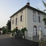Belle maison familiale à Saint-Lizier avec grand terrain et garage spacieux