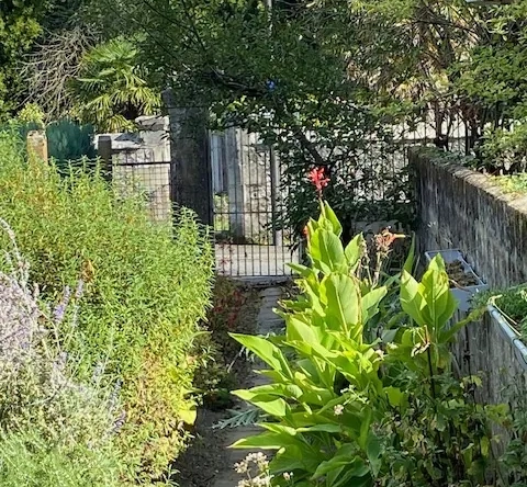 Maison de ville de 126 m² à Pons avec jardin et 3 chambres