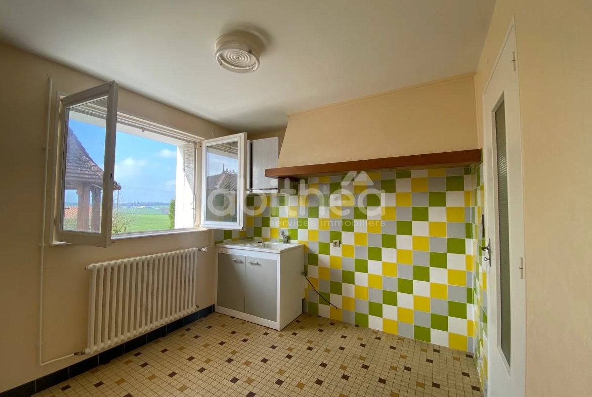 Maison de 110 m² avec jardin et sous-sol à La Péruse (16270) 