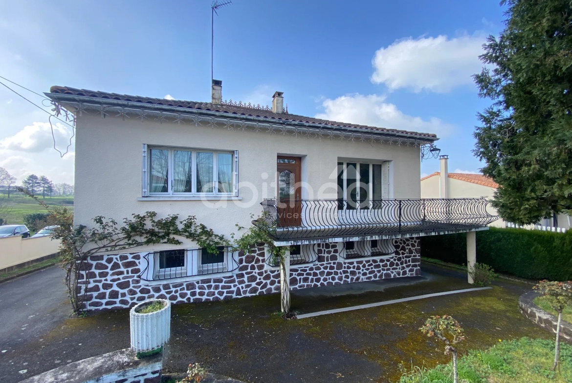 Maison de 110 m² avec jardin et sous-sol à La Péruse (16270) 