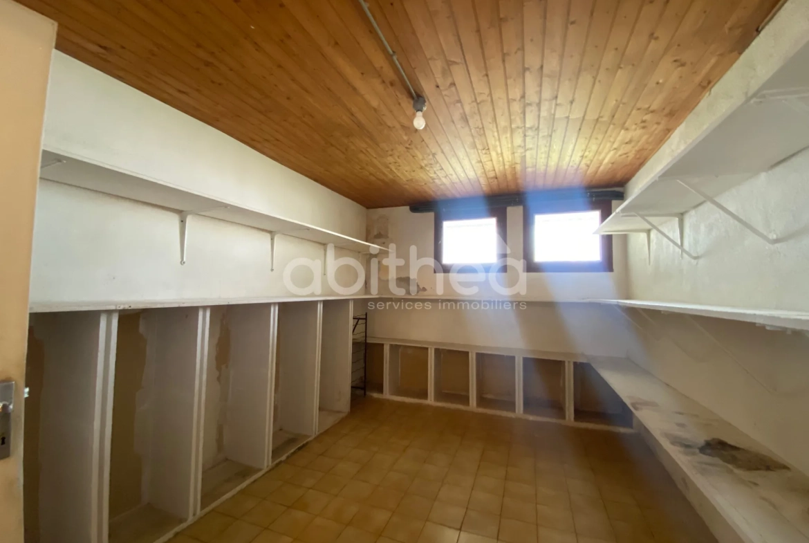 Maison de 110 m² avec jardin et sous-sol à La Péruse (16270) 