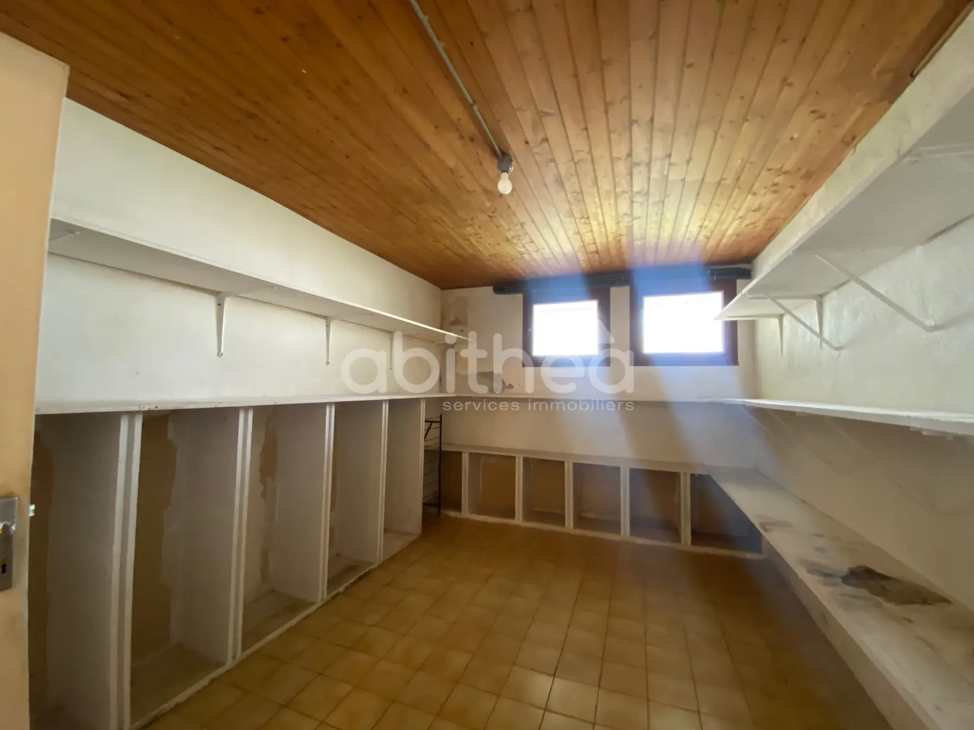 Maison de 110 m² avec jardin et sous-sol à La Péruse (16270) 