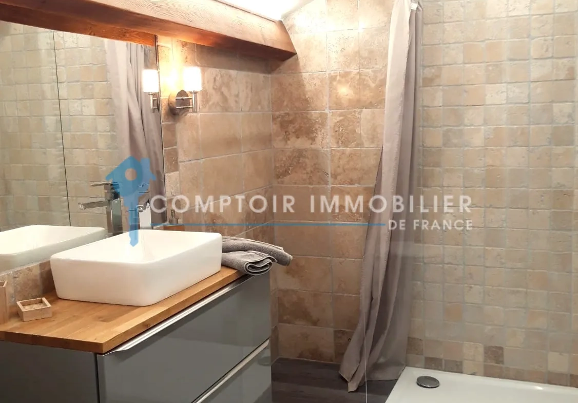 Appartement de luxe à Boulbon - 65 m² avec terrasse et vue dégagée 