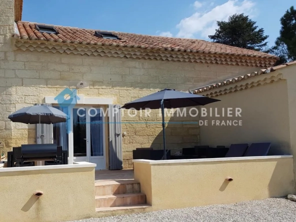 Appartement de luxe à Boulbon - 65 m² avec terrasse et vue dégagée