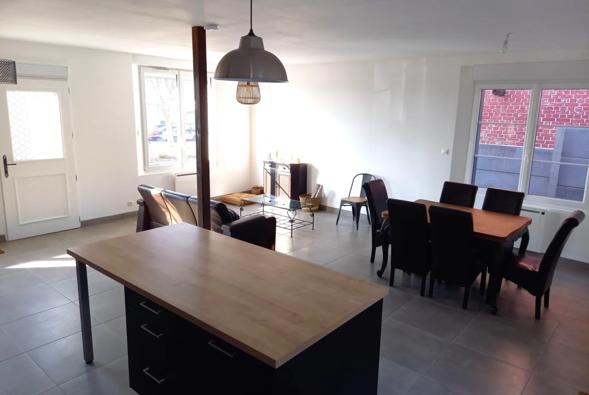 Maison rénovée de 3 pièces à Eu, emplacement exceptionnel, sans travaux, clé en main 