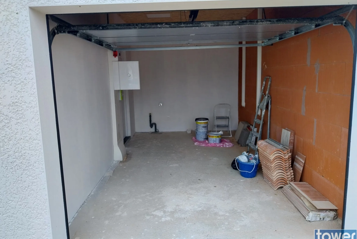 Maison neuve à Nègrepelisse avec 3 chambres, garage et terrain clos 